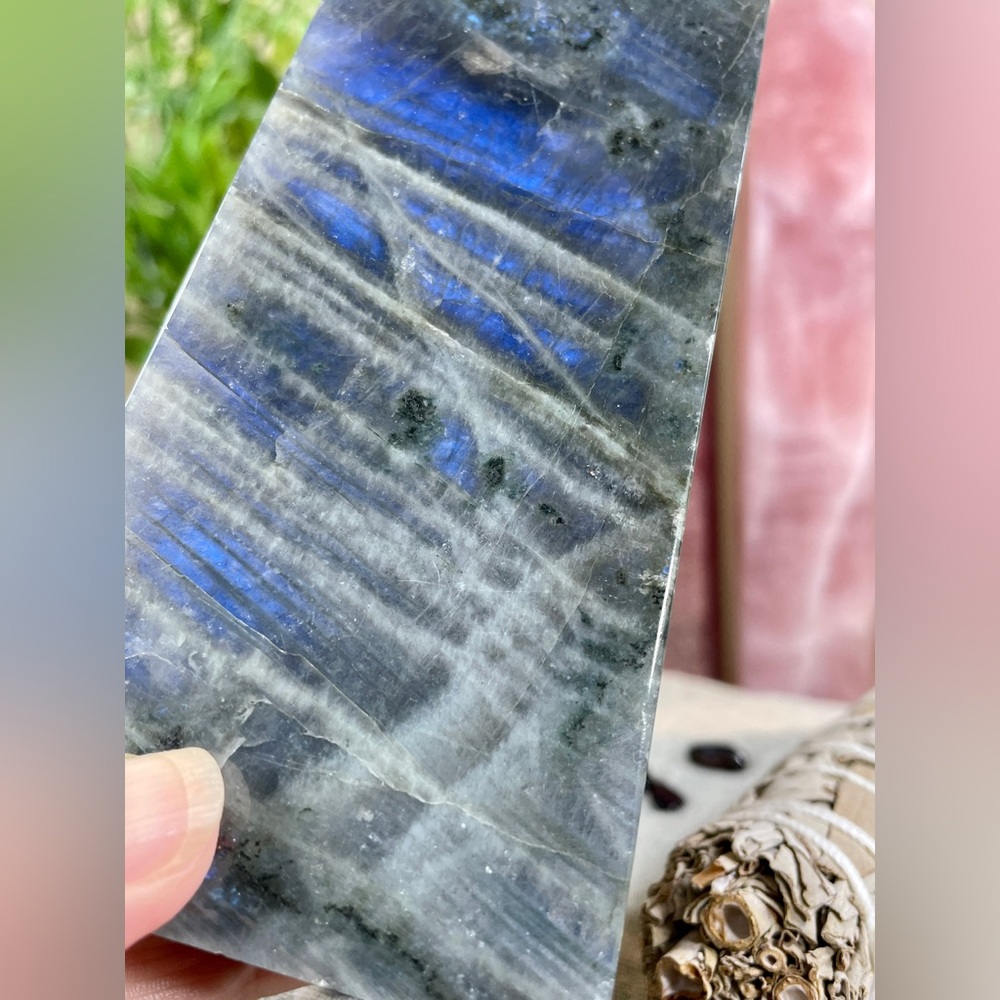 2359 Labradorite Crystal Tower with Electric Blue Flash - Picture 15 of 16